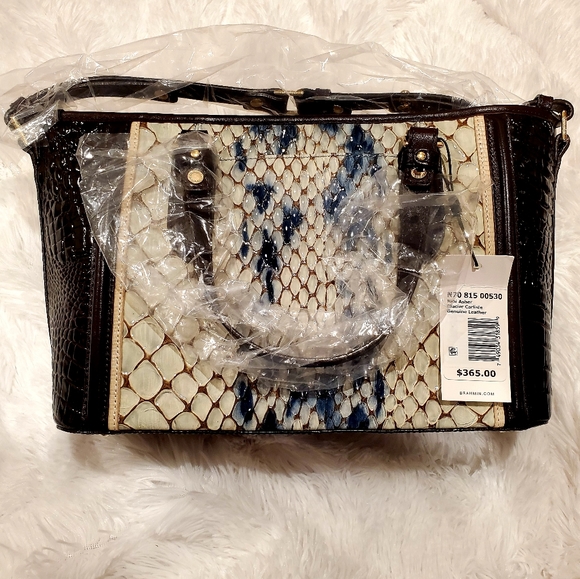 🎉🎉SOLD ON MERCARI🎉🎉 - Picture 6 of 10